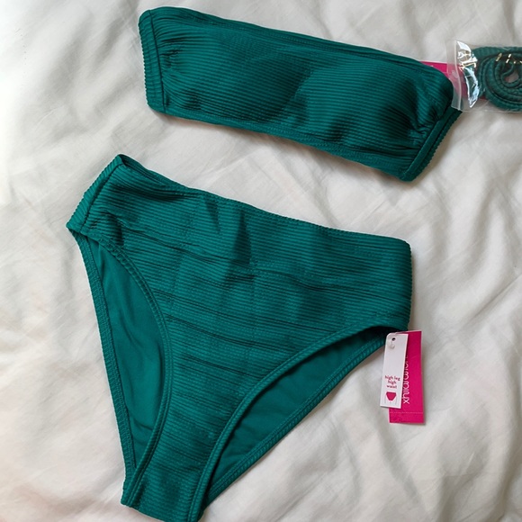 Xhilaration Other - New emerald green swim 2 piece high waist Small